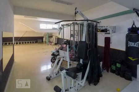 Casa de condomínio à venda com 380m², 3 quartos e 3 vagas Casa de condomínio à venda com 380m², 3 quartos e 3 vagasÁrea comum