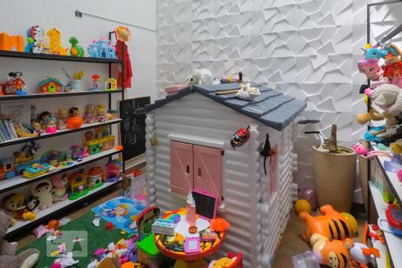 Casa de condomínio à venda com 380m², 3 quartos e 3 vagas Casa de condomínio à venda com 380m², 3 quartos e 3 vagasVaranda