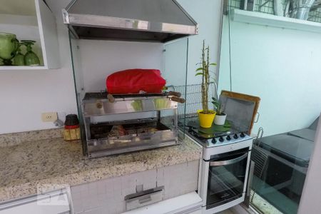 Casa de condomínio à venda com 380m², 3 quartos e 3 vagas Casa de condomínio à venda com 380m², 3 quartos e 3 vagasTerraço