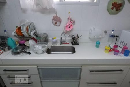 Casa de condomínio à venda com 380m², 3 quartos e 3 vagas Casa de condomínio à venda com 380m², 3 quartos e 3 vagasCozinha