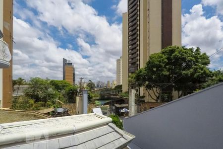 Casa de condomínio à venda com 380m², 3 quartos e 3 vagas Casa de condomínio à venda com 380m², 3 quartos e 3 vagasQuarto
