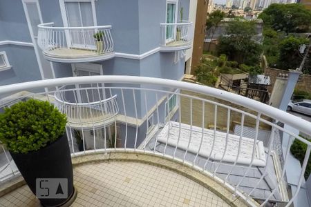 Casa de condomínio à venda com 380m², 3 quartos e 3 vagas Casa de condomínio à venda com 380m², 3 quartos e 3 vagasTerraço