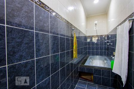 Casa à venda com 116m², 3 quartos e 2 vagasBanheiro do quarto 1