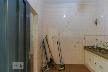 Casa à venda com 190m², 2 quartos e 3 vagas Casa à venda com 190m², 2 quartos e 3 vagasCozinha