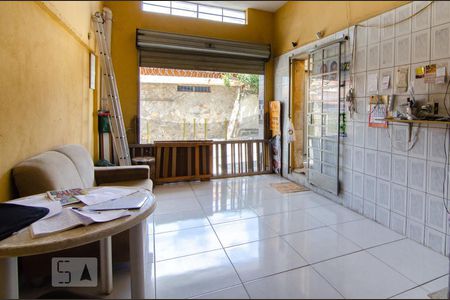 Casa à venda com 268m², 3 quartos e 4 vagasgaragem/loja