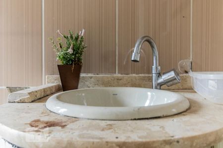 Apartamento à venda com 180m², 3 quartos e sem vagaBanheiro da Suíte 2