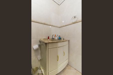 Apartamento à venda com 180m², 3 quartos e sem vagaBanheiro da Suíte 1