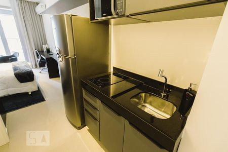 Studio para alugar com 25m², 1 quarto e sem vaga Studio para alugar com 25m², 1 quarto e sem vagaCozinha