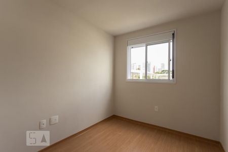 Quarto 1 de apartamento para alugar com 2 quartos, 54m² em Mossunguê, Curitiba