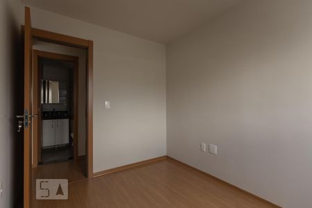 Quarto 1 de apartamento para alugar com 2 quartos, 54m² em Mossunguê, Curitiba