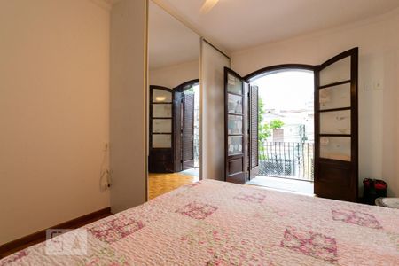 Casa à venda com 240m², 3 quartos e 3 vagas Casa à venda com 240m², 3 quartos e 3 vagasSuíte 2