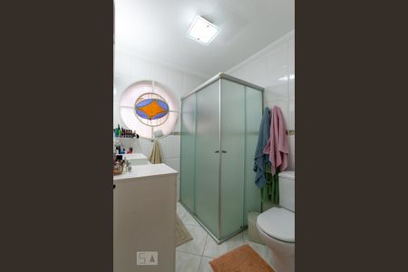 Casa à venda com 240m², 3 quartos e 3 vagas Casa à venda com 240m², 3 quartos e 3 vagasBanheiro da Suíte 1