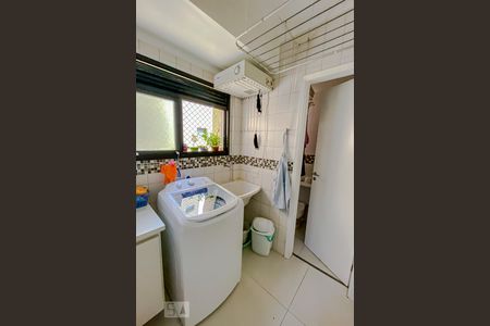 Apartamento à venda com 87m², 3 quartos e 2 vagasLavanderia