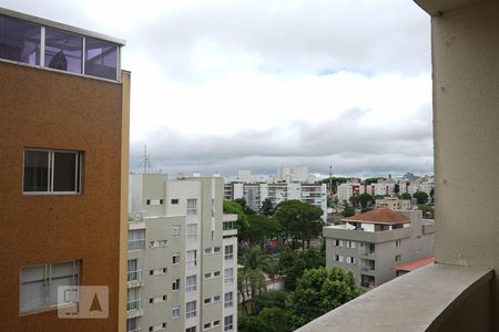 Sacada de apartamento para alugar com 3 quartos, 89m² em Água Verde, Curitiba