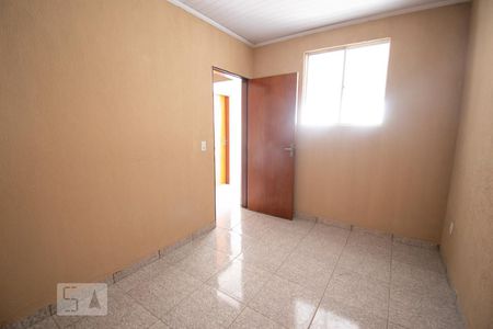 Quarto 1 de apartamento para alugar com 2 quartos, 55m² em Conjunto 1, Brasília