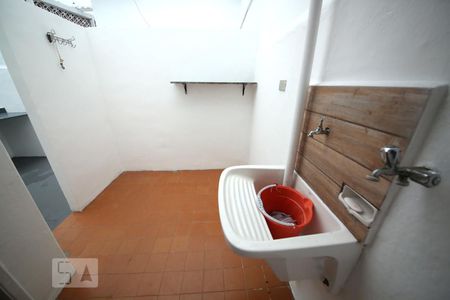 Casa à venda com 96m², 3 quartos e sem vagaÁrea de Serviço