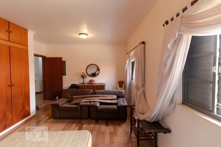 Casa à venda com 400m², 4 quartos e 2 vagas Casa à venda com 400m², 4 quartos e 2 vagasQuarto 02