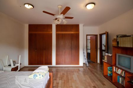 Casa à venda com 400m², 4 quartos e 2 vagas Casa à venda com 400m², 4 quartos e 2 vagasSuíte 01