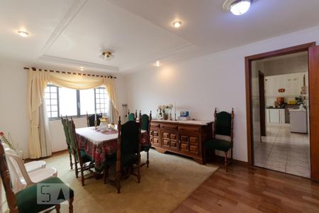 Casa à venda com 400m², 4 quartos e 2 vagas Casa à venda com 400m², 4 quartos e 2 vagasSala de Jantar
