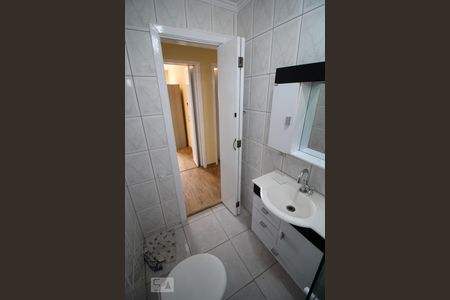 Apartamento para alugar com 64m², 2 quartos e sem vaga Apartamento para alugar com 64m², 2 quartos e sem vagaBanheiro