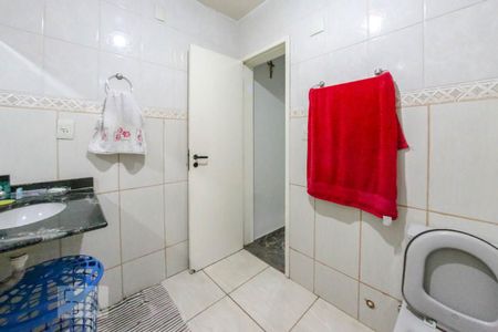 Apartamento à venda com 99m², 2 quartos e sem vaga Apartamento à venda com 99m², 2 quartos e sem vagaBanheiro Social
