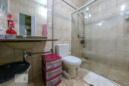 Apartamento à venda com 99m², 2 quartos e sem vaga Apartamento à venda com 99m², 2 quartos e sem vagaBanheiro da Suíte