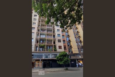 Apartamento à venda com 99m², 2 quartos e sem vaga Apartamento à venda com 99m², 2 quartos e sem vagaFachada