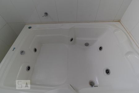 Casa à venda com 233m², 3 quartos e 3 vagas Casa à venda com 233m², 3 quartos e 3 vagasBanheiro da Suíte