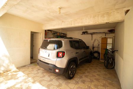 Casa à venda com 233m², 3 quartos e 3 vagas Casa à venda com 233m², 3 quartos e 3 vagasGaragem