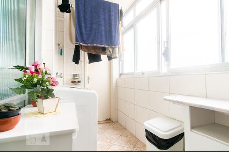 Apartamento à venda com 71m², 2 quartos e 1 vagaÁrea de Serviço