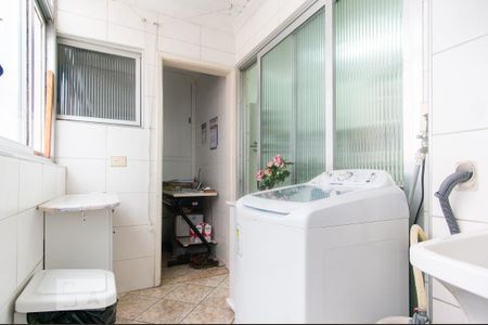 Apartamento à venda com 71m², 2 quartos e 1 vagaÁrea de Serviço