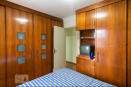 Apartamento à venda com 71m², 2 quartos e 1 vagaQuarto 2