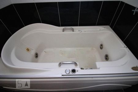 Casa à venda com 405m², 5 quartos e sem vaga Casa à venda com 405m², 5 quartos e sem vagasuite quarto 6