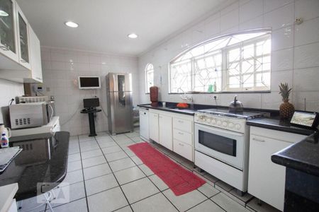 Casa à venda com 405m², 5 quartos e sem vaga Casa à venda com 405m², 5 quartos e sem vagacozinha