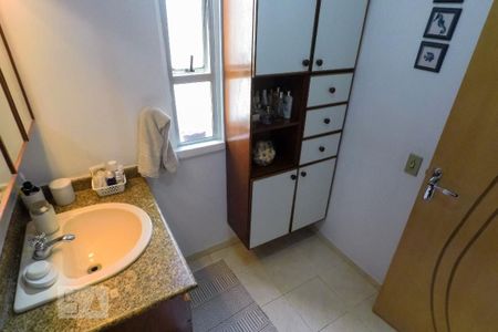 Apartamento à venda com 62m², 2 quartos e 1 vaga Apartamento à venda com 62m², 2 quartos e 1 vagaBanheiro