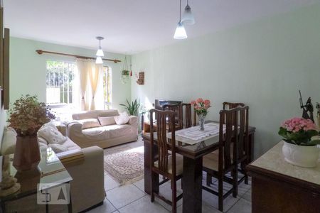 Apartamento à venda com 62m², 2 quartos e 1 vaga Apartamento à venda com 62m², 2 quartos e 1 vagaSala