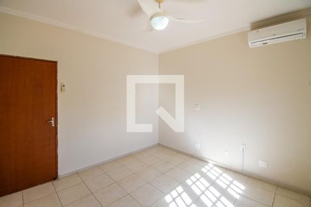 Casa à venda com 148m², 3 quartos e 3 vagas Casa à venda com 148m², 3 quartos e 3 vagasQuarto 1
