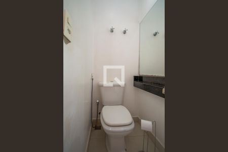 Casa à venda com 148m², 3 quartos e 3 vagas Casa à venda com 148m², 3 quartos e 3 vagasLavabo