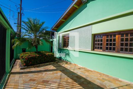 Casa à venda com 148m², 3 quartos e 3 vagas Casa à venda com 148m², 3 quartos e 3 vagasFachada