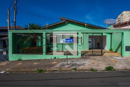 Casa à venda com 148m², 3 quartos e 3 vagas Casa à venda com 148m², 3 quartos e 3 vagasPlaquinha