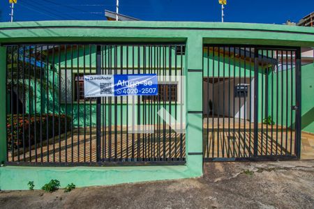 Casa à venda com 148m², 3 quartos e 3 vagas Casa à venda com 148m², 3 quartos e 3 vagasPlaquinha