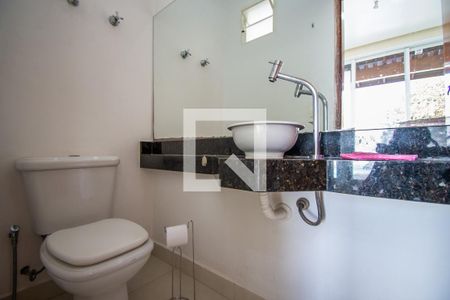 Casa à venda com 148m², 3 quartos e 3 vagas Casa à venda com 148m², 3 quartos e 3 vagasLavabo