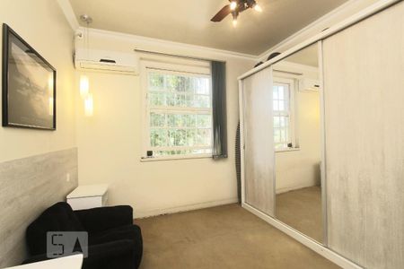 Casa à venda com 263m², 6 quartos e 3 vagasQUARTO 2