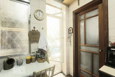 Casa à venda com 263m², 6 quartos e 3 vagasCOZINHA 2