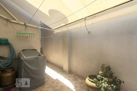 Casa à venda com 263m², 6 quartos e 3 vagasAREA DE SERVIÇO