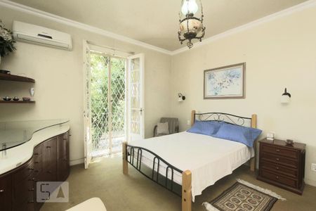 Casa à venda com 263m², 6 quartos e 3 vagasQUARTO 3