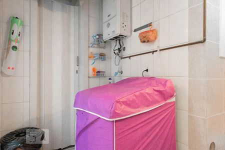 Casa de condomínio à venda com 236m², 2 quartos e sem vaga Casa de condomínio à venda com 236m², 2 quartos e sem vagaLavanderia