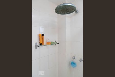 Casa de condomínio à venda com 236m², 2 quartos e sem vaga Casa de condomínio à venda com 236m², 2 quartos e sem vagaBanheiro da suíte 2