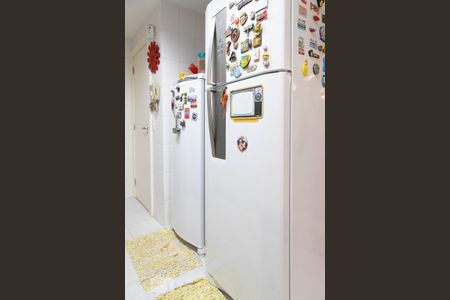 Casa de condomínio à venda com 236m², 2 quartos e sem vaga Casa de condomínio à venda com 236m², 2 quartos e sem vagaCozinha