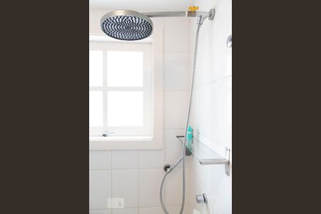 Casa de condomínio à venda com 236m², 2 quartos e sem vaga Casa de condomínio à venda com 236m², 2 quartos e sem vagaBanheiro da suíte 1